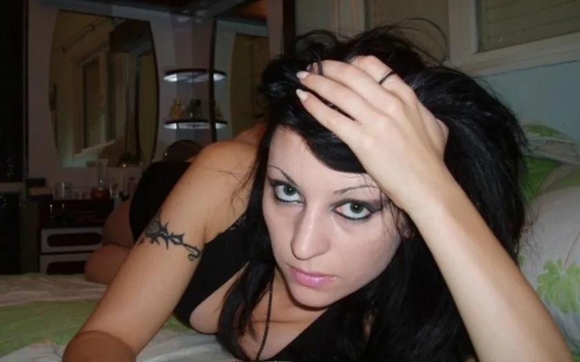 jeune femme sympa pour le sexe